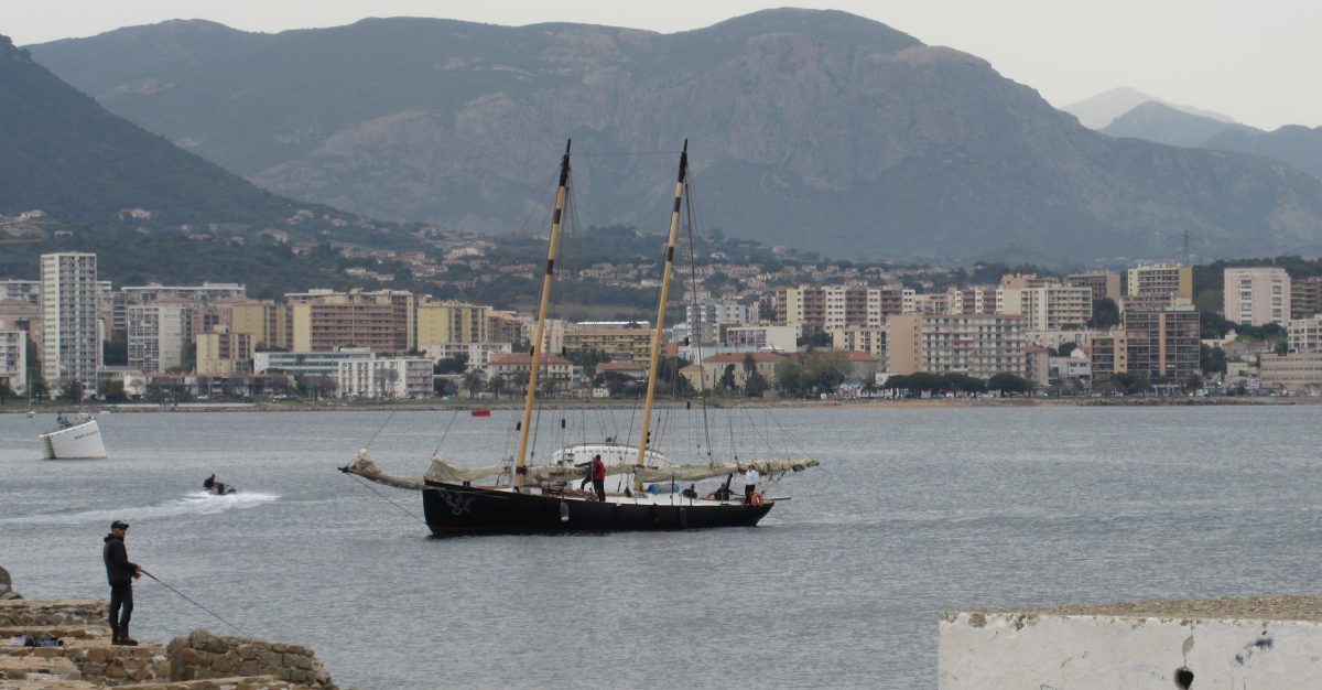 Tag 13: Korsika – Mare e Monti:  Porto-Ajaccio und Rückreise über Marseille und Charleroi