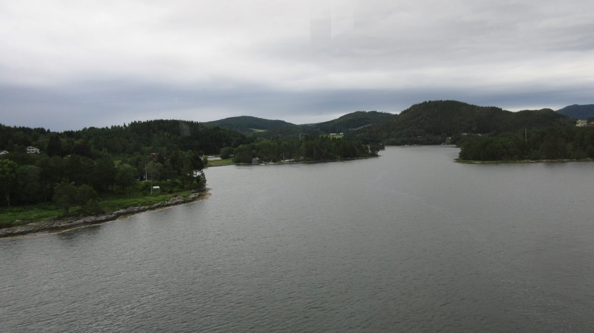 Tag 12: Vom Fjell durch die Berge zum Fjord – Wanderungen in Mittelnorwegen : von Hageseter  nach Hjerkinn und dann mit Bahn und Bus nach Ålesund